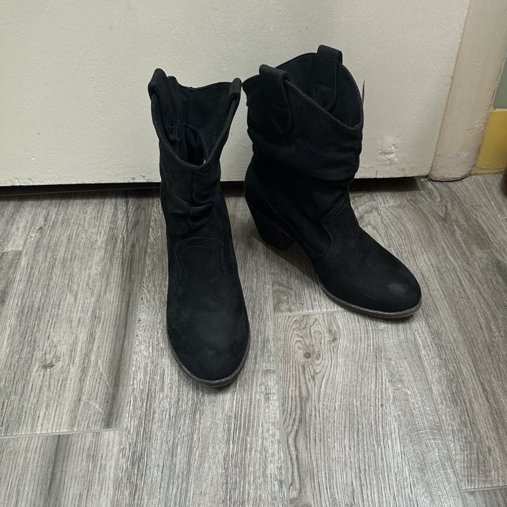 Rocket Dog Black Heeled Boots - Picture 2 of 12